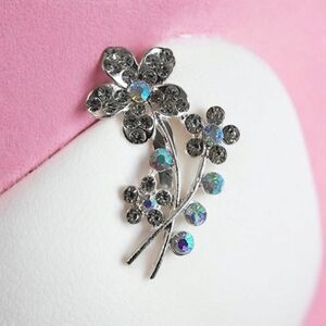 🔥FLOWER BROOCH🔥
